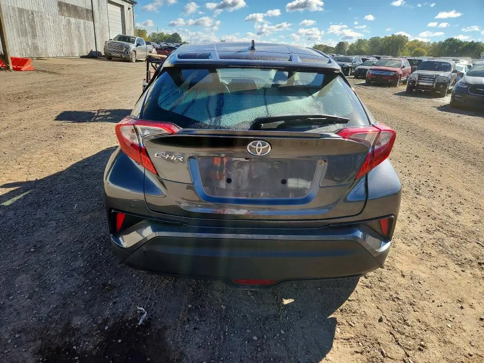 2018 TOYOTA C-HR XLE PREMIUM  
