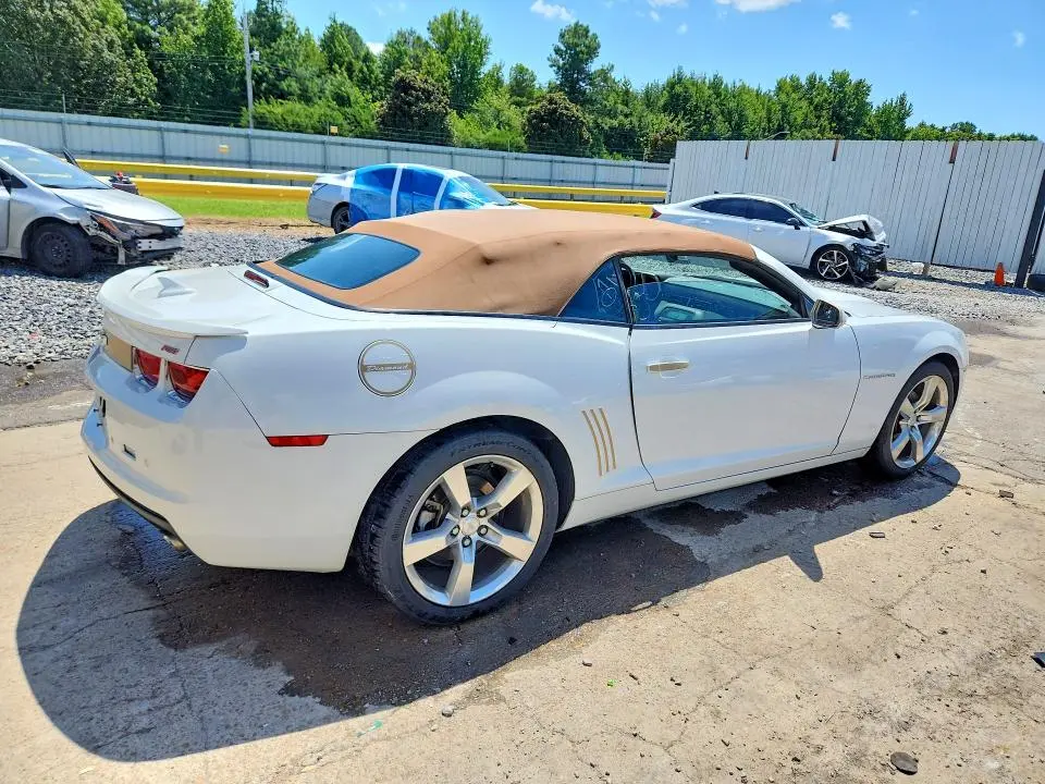 2011 CHEVROLET CAMARO LT  