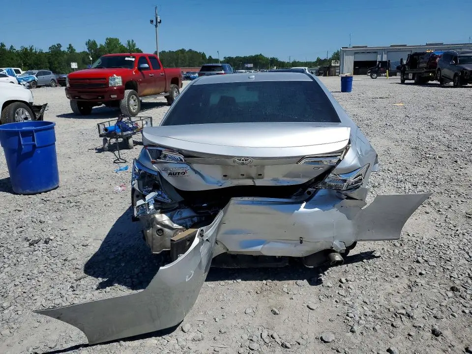 2014 TOYOTA CAMRY SE  