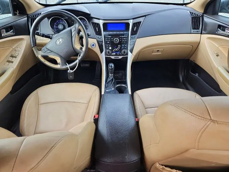 2011 HYUNDAI SONATA LIMITED  