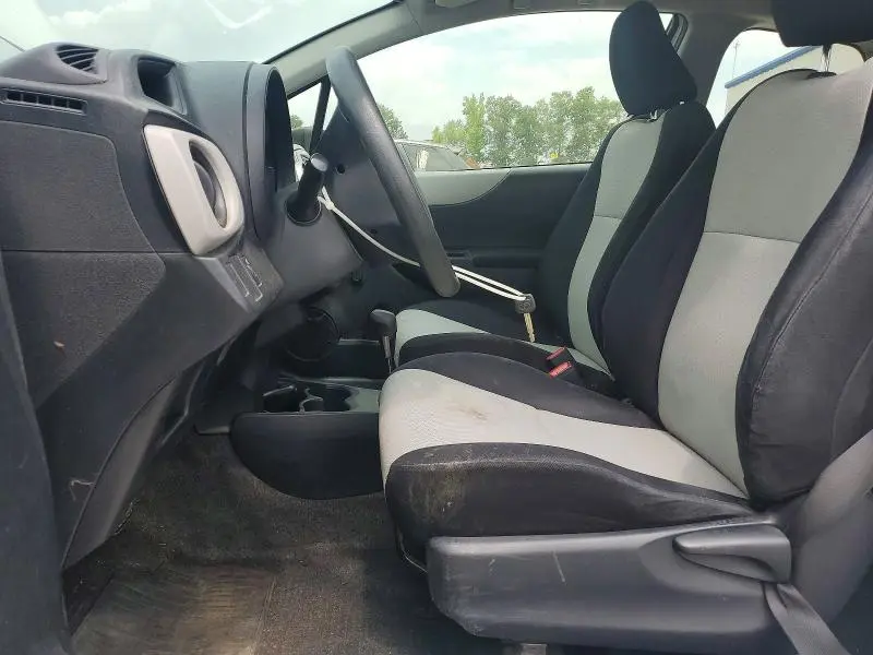 2012 TOYOTA YARIS 3-DOOR L  