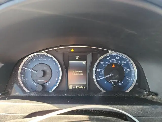 2016 TOYOTA CAMRY LE  