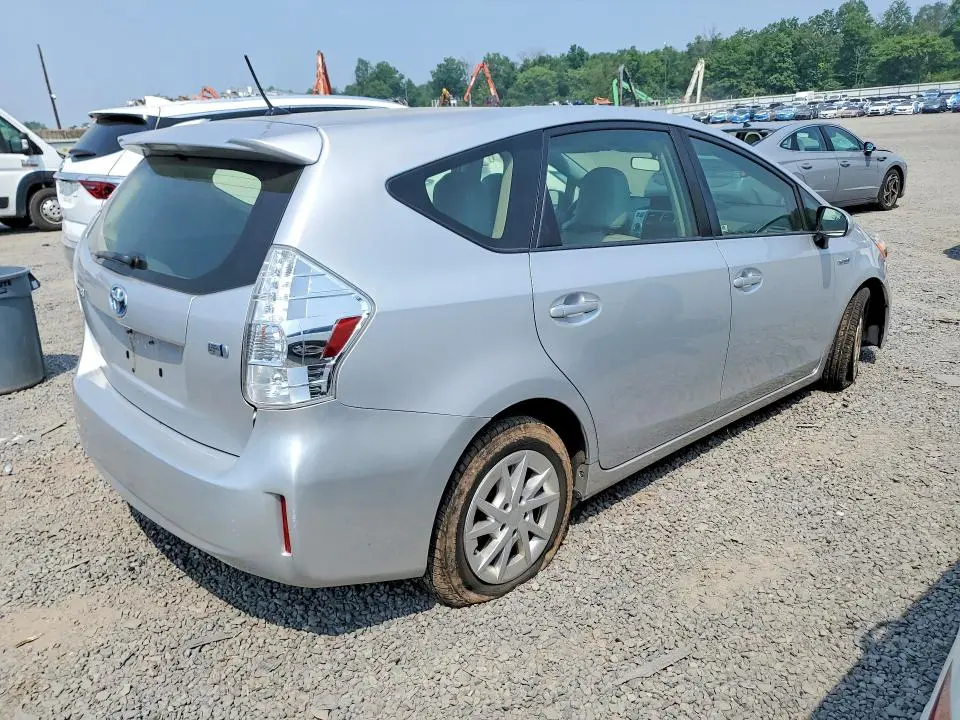 2014 TOYOTA PRIUS V TWO  