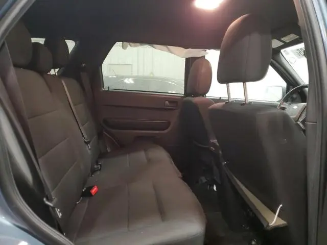 2011 FORD ESCAPE XLT  