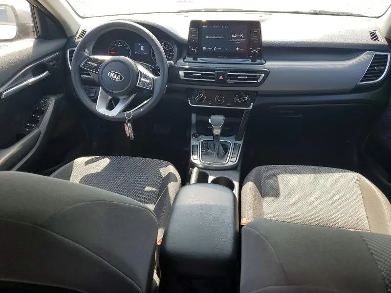 2021 KIA SELTOS LX  