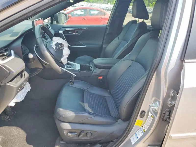 2022 TOYOTA RAV4 XSE  