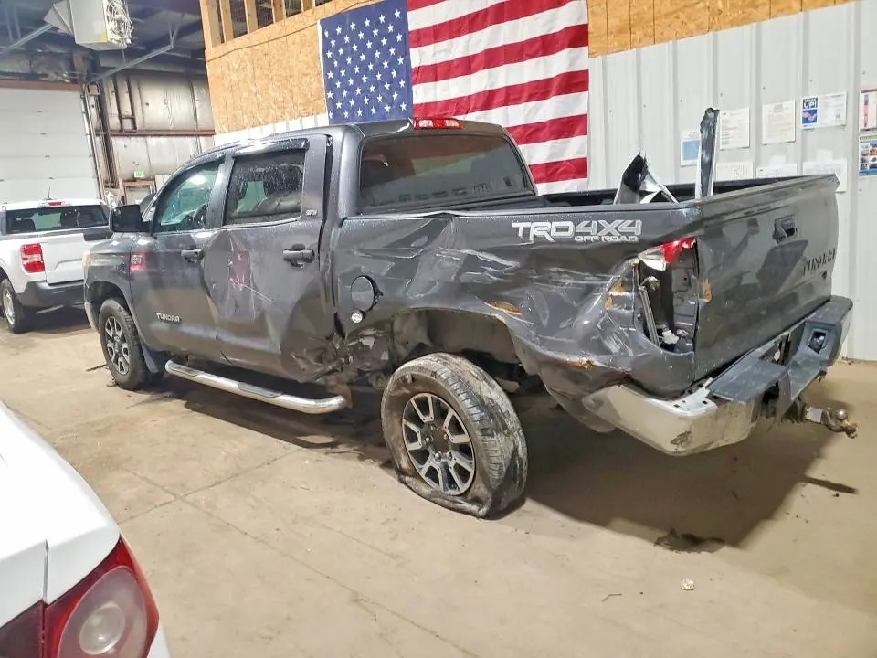 2014 TOYOTA TUNDRA CREWMAX SR5  