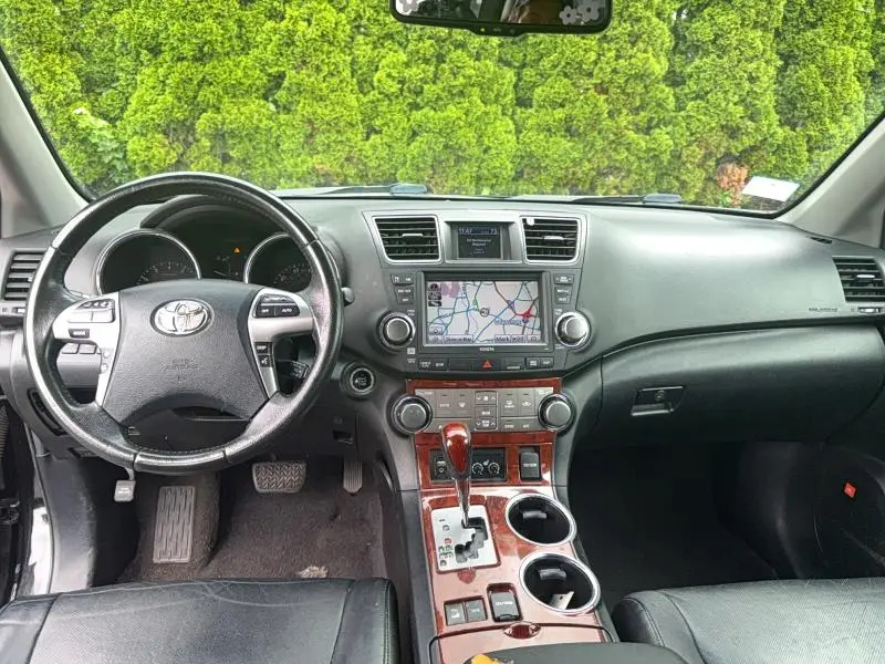 2011 TOYOTA HIGHLANDER LIMITED  