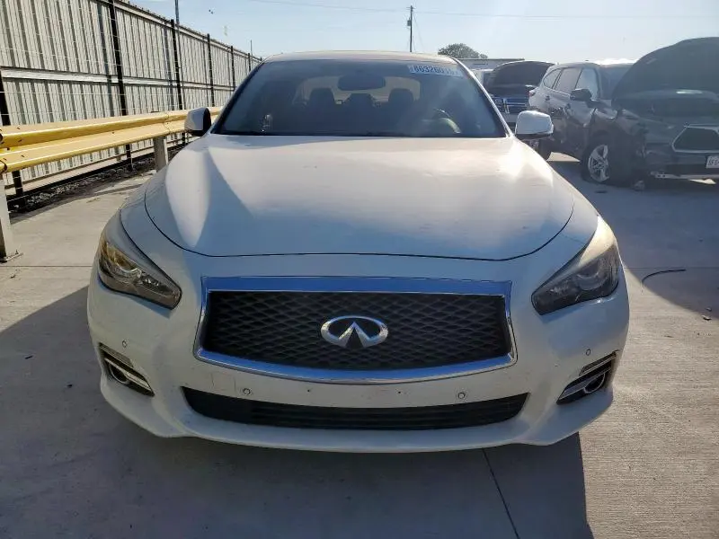 2016 INFINITI Q50 BASE