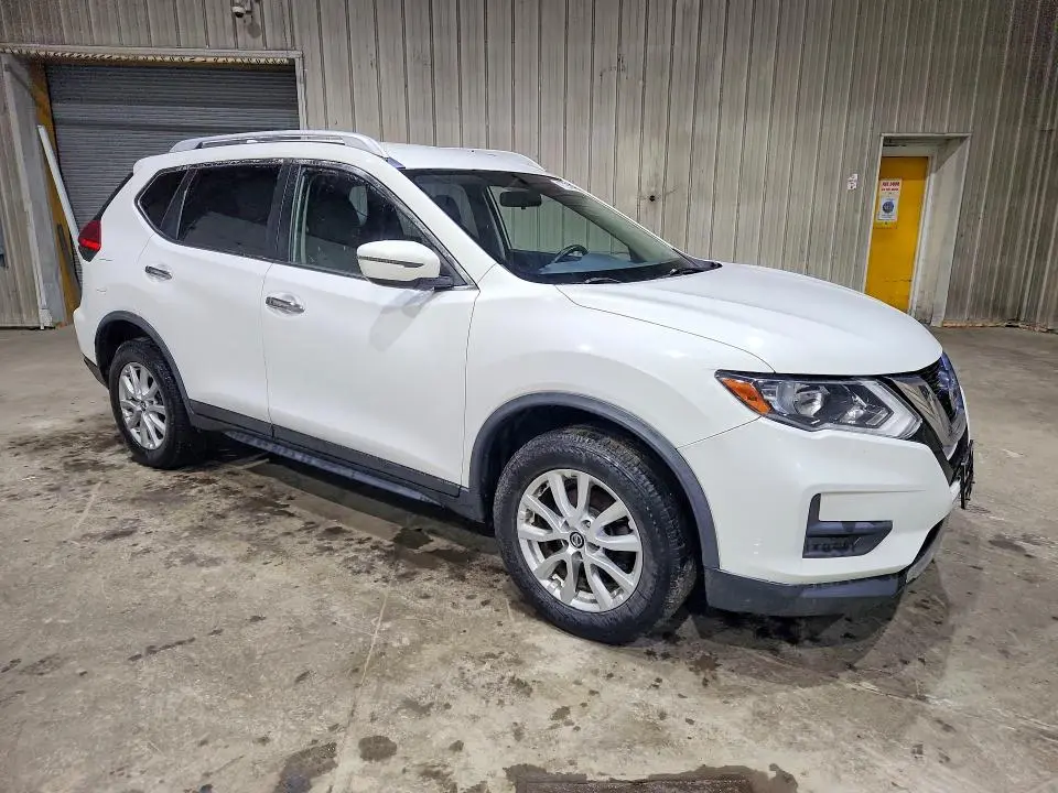 2017 NISSAN ROGUE SV  