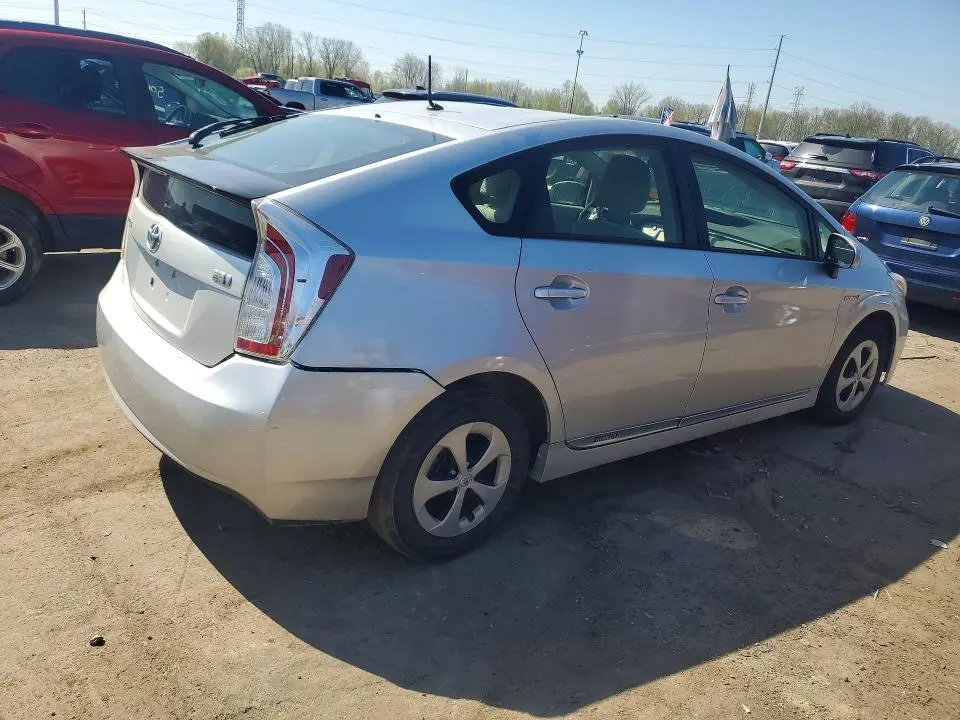 2013 TOYOTA PRIUS TWO  