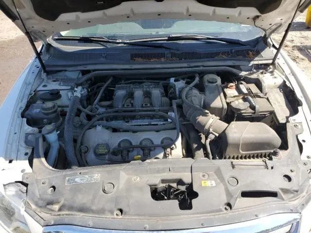 2011 FORD TAURUS LIMITED  