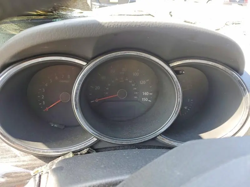 2011 KIA SORENTO BASE  