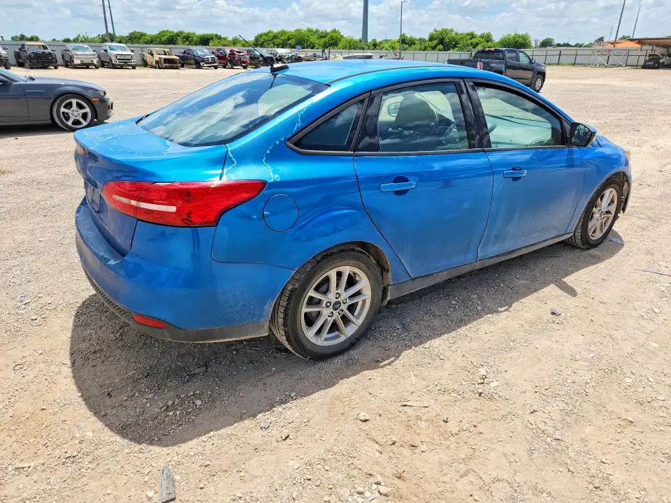 2015 FORD FOCUS SE  