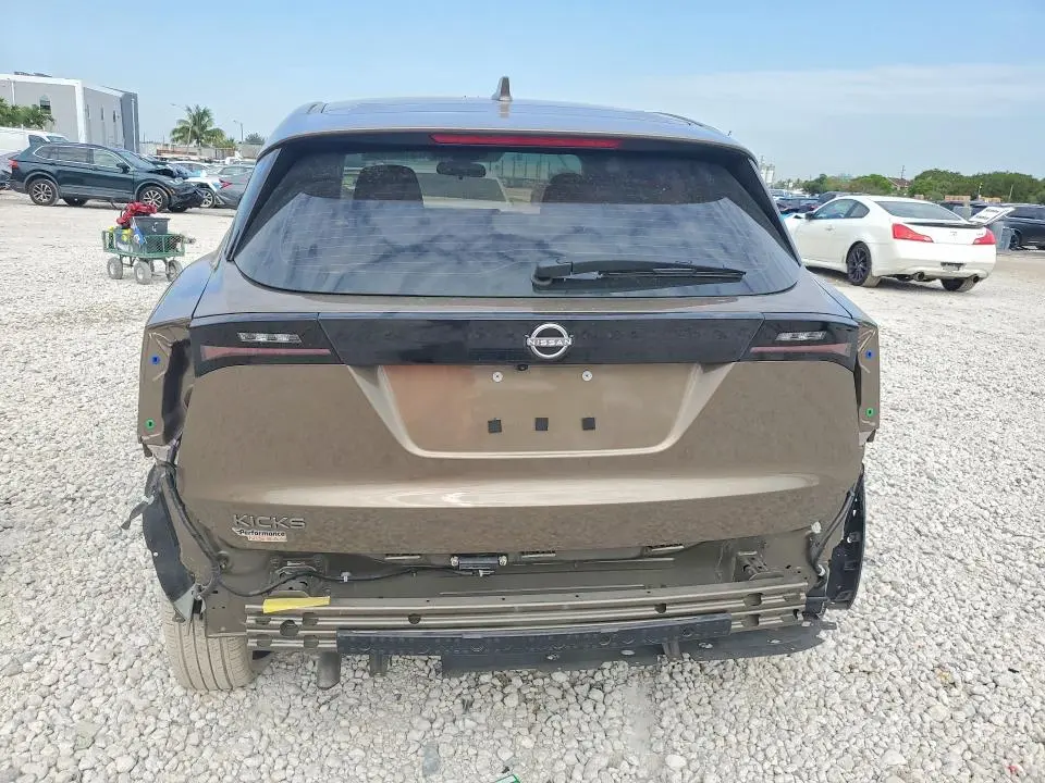 2025 NISSAN KICKS S  