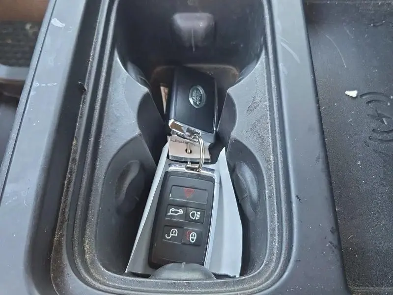 2021 LAND ROVER DEFENDER 110 X-DYNAMIC HSE  