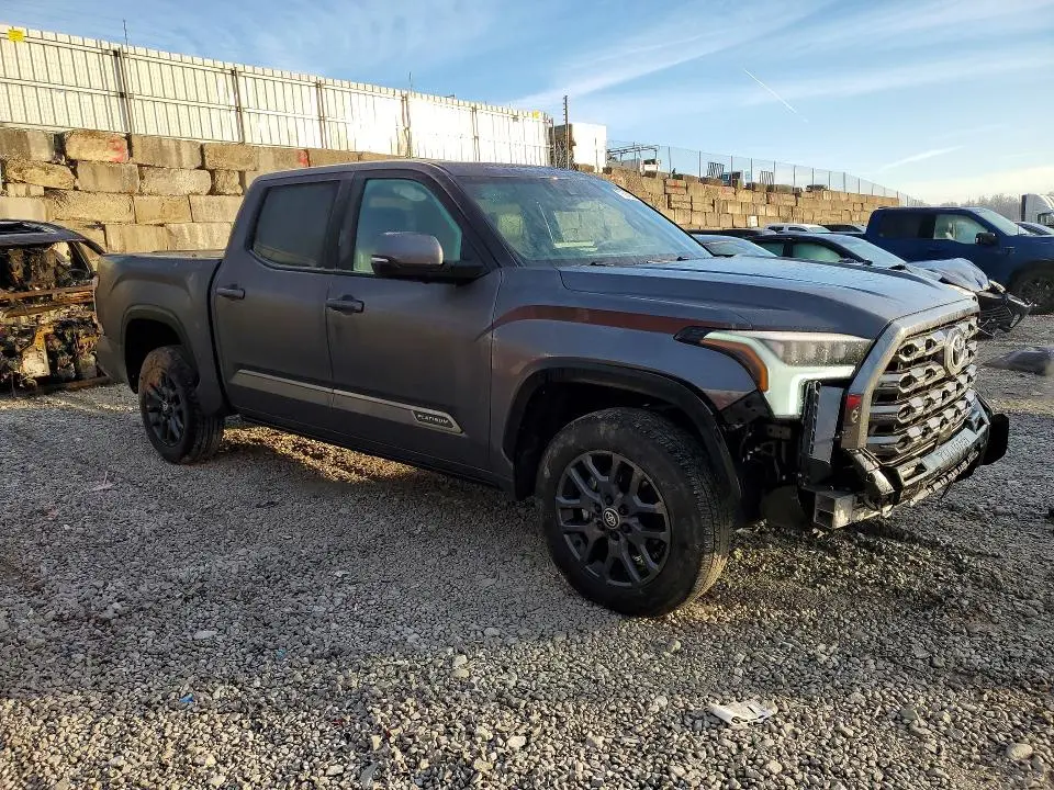 2025 TOYOTA TUNDRA CREWMAX PLATINUM  