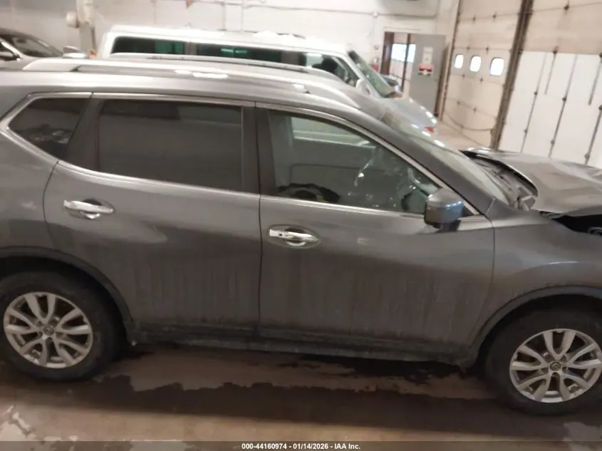 2017 NISSAN ROGUE SV