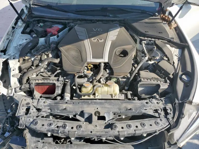 2018 INFINITI Q50 LUXE  