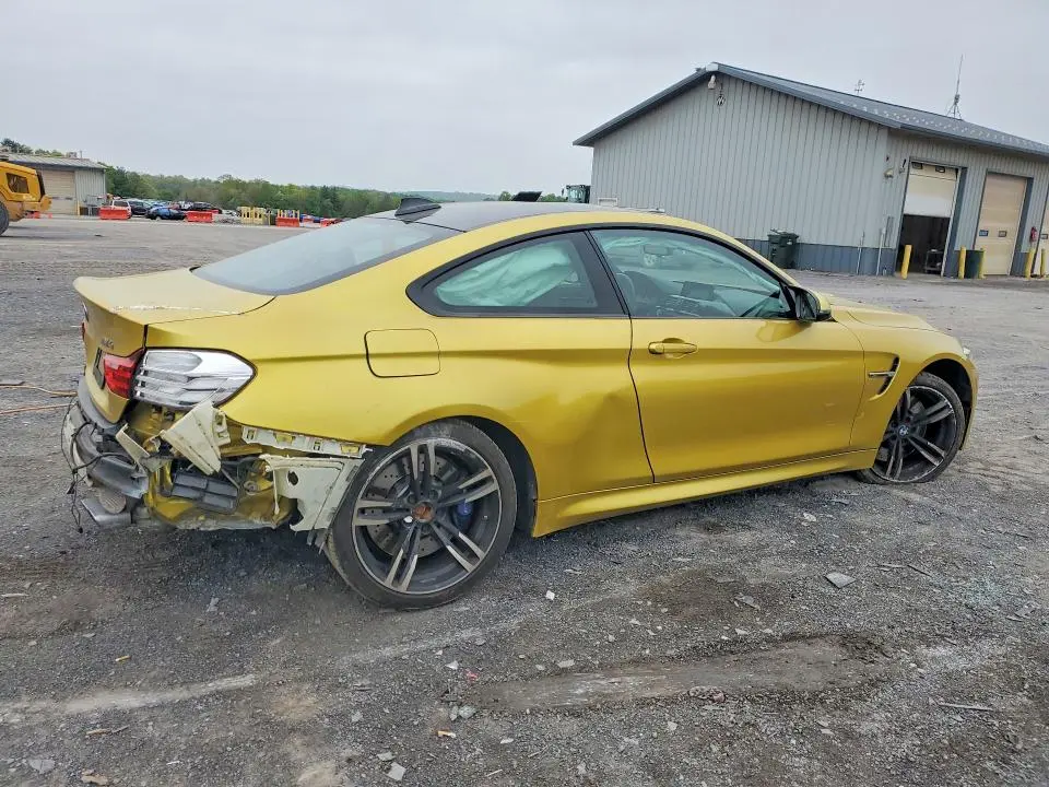 2015 BMW M4   