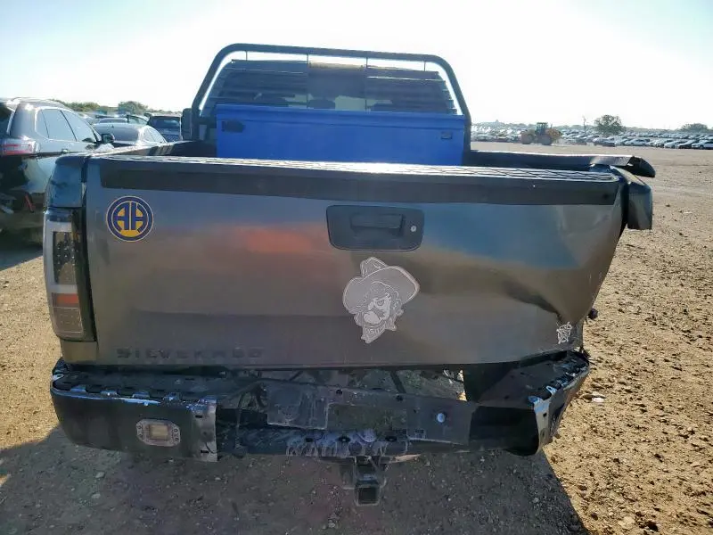 2011 CHEVROLET SILVERADO C1500 LT  