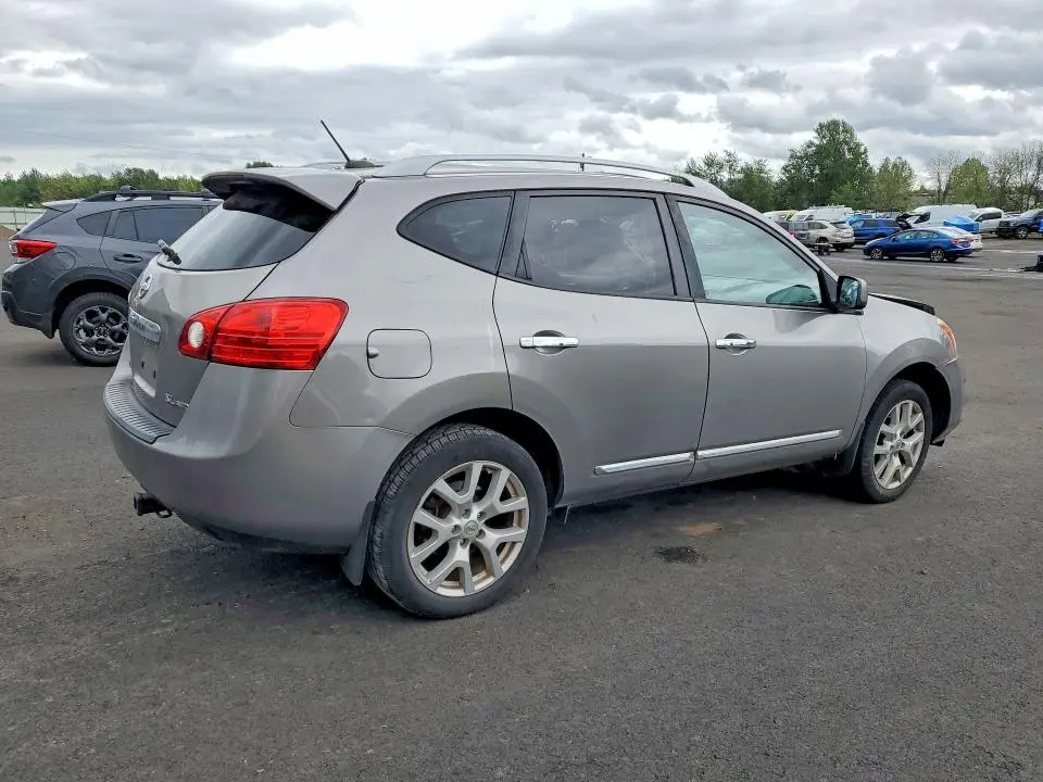 2011 NISSAN ROGUE S  