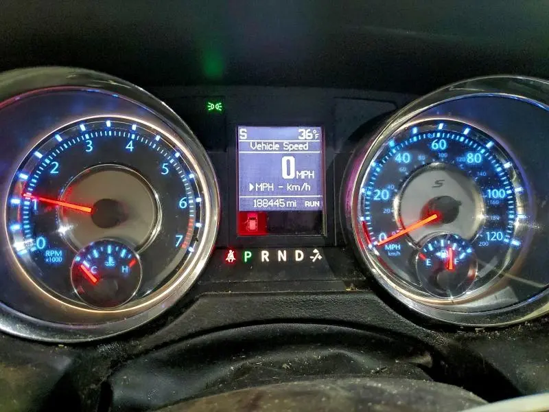 2015 CHRYSLER TOWN & COUNTRY S  