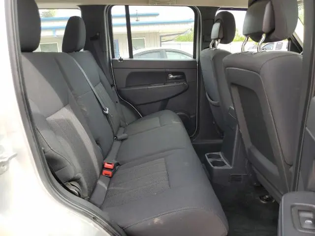 2011 JEEP LIBERTY SPORT