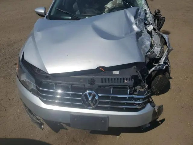 2012 VOLKSWAGEN PASSAT SE  