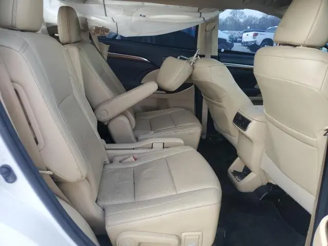 2017 TOYOTA HIGHLANDER LIMITED  