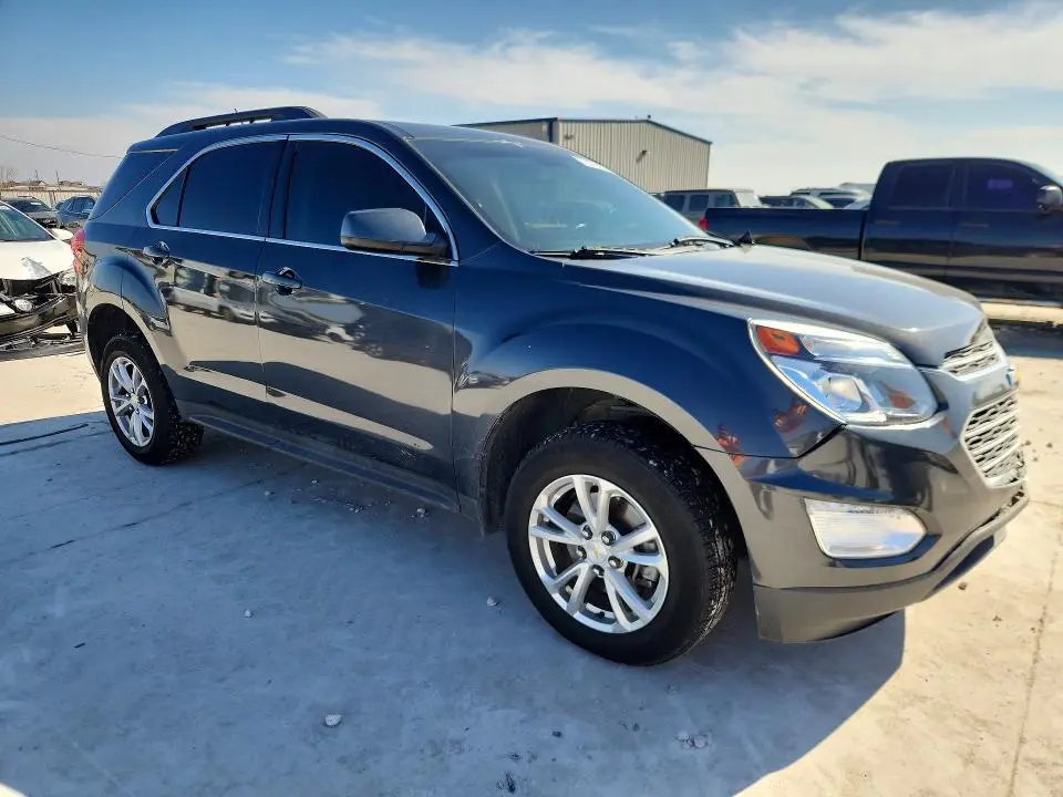 2017 CHEVROLET EQUINOX LT  