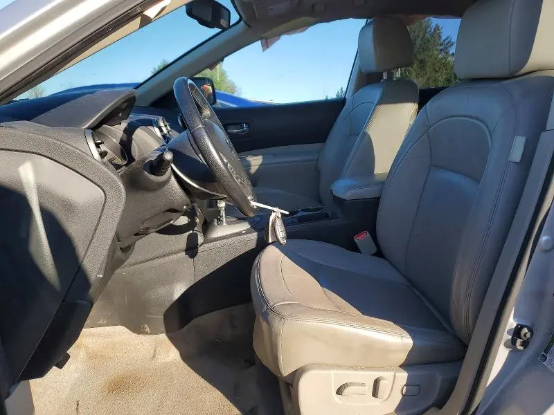 2013 NISSAN ROGUE S  