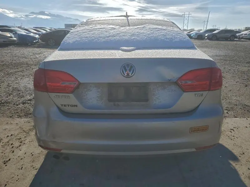 2013 VOLKSWAGEN JETTA TDI  