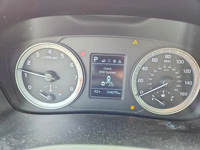 2019 HYUNDAI SONATA SE  
