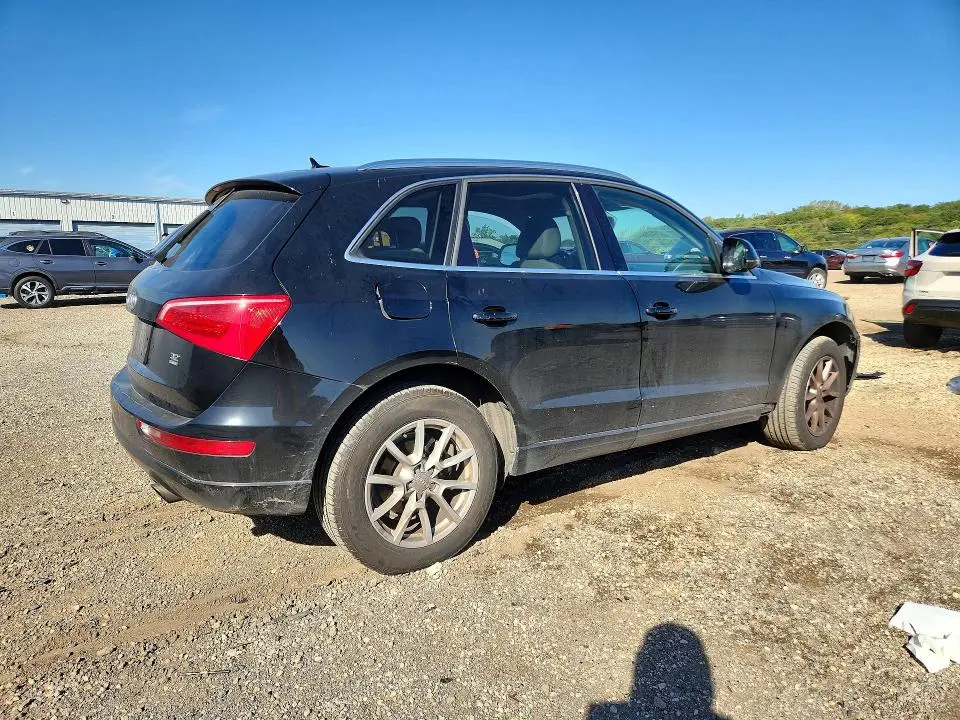 2010 AUDI Q5 PREMIUM PLUS  