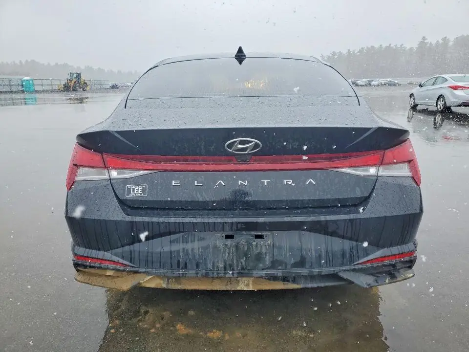 2021 HYUNDAI ELANTRA SEL  