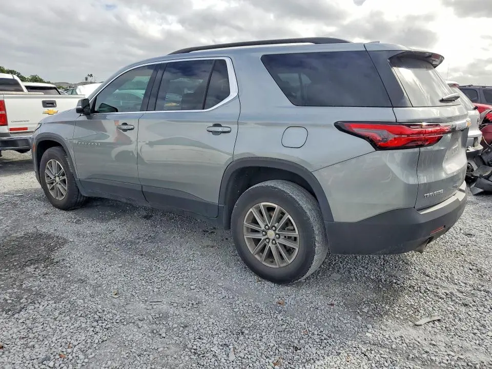 2023 CHEVROLET TRAVERSE LT  
