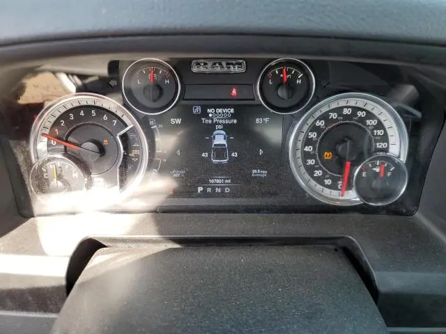 2016 RAM 1500 SLT