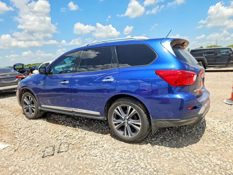 2017 NISSAN PATHFINDER PLATINUM  