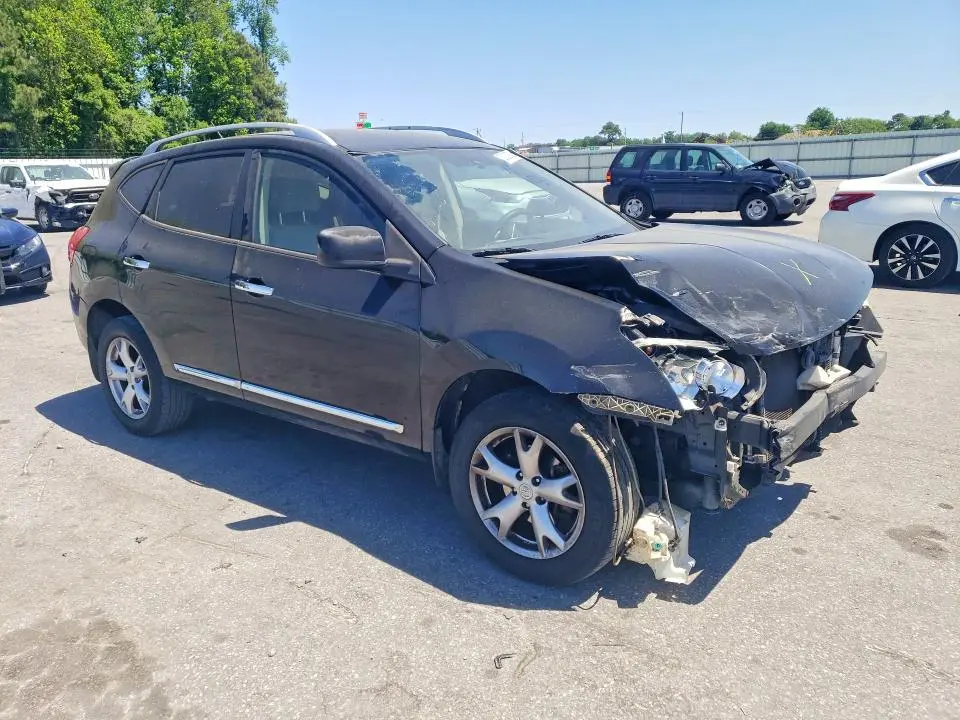 2011 NISSAN ROGUE S  