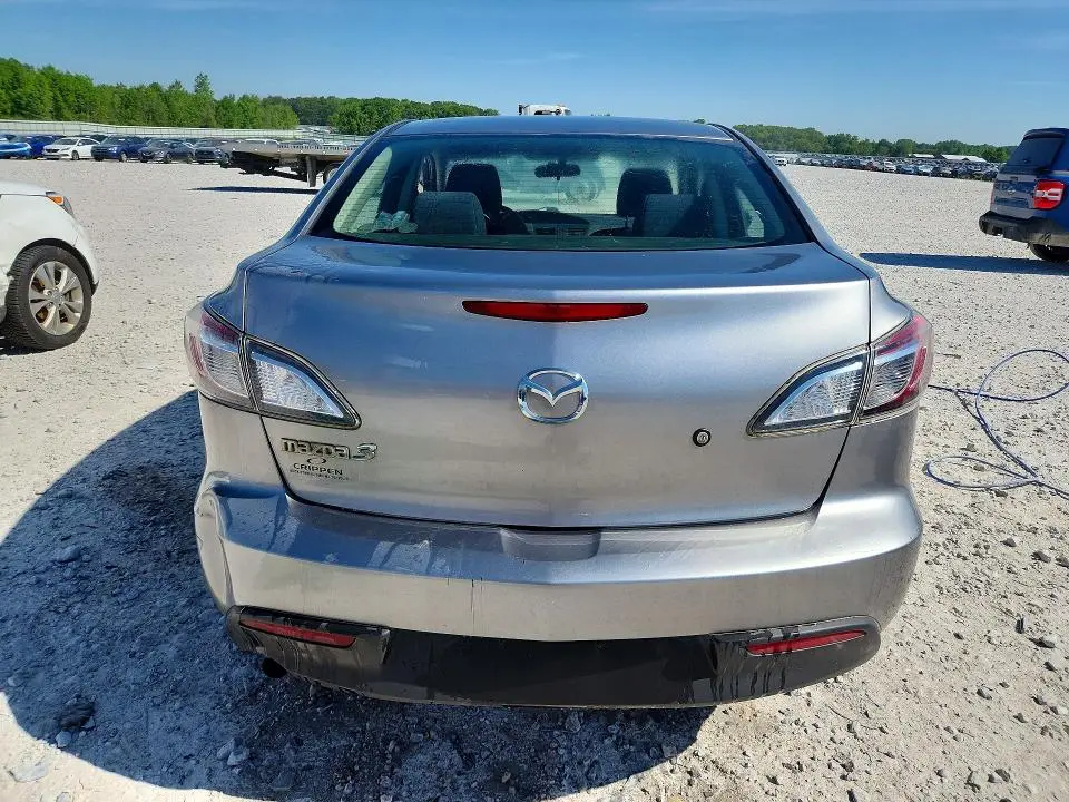 2010 MAZDA 3 I  