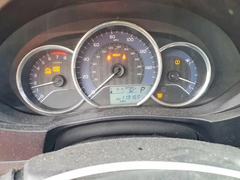 2015 TOYOTA COROLLA LE PLUS  