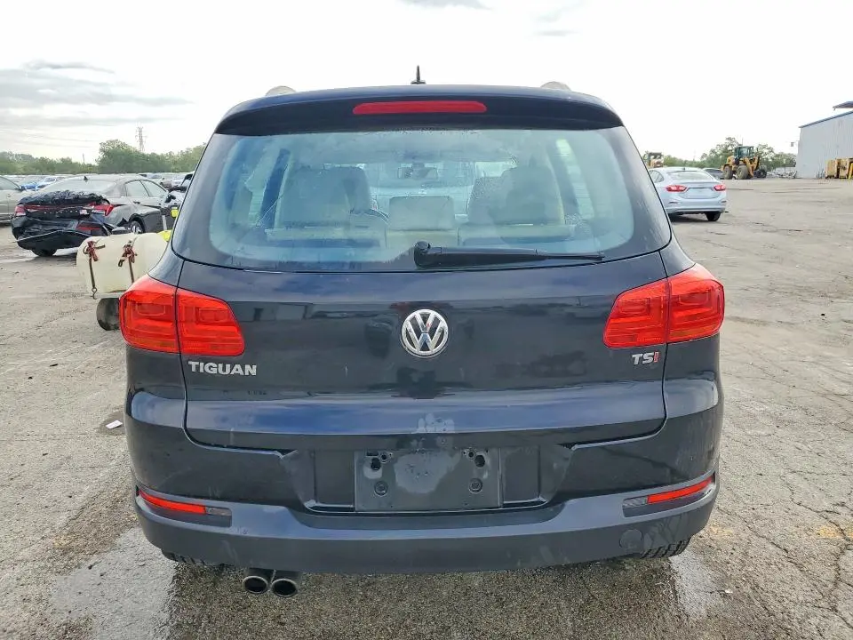 2016 VOLKSWAGEN TIGUAN S  