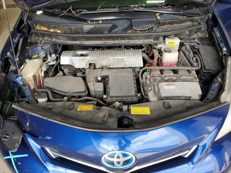 2012 TOYOTA PRIUS V THREE  