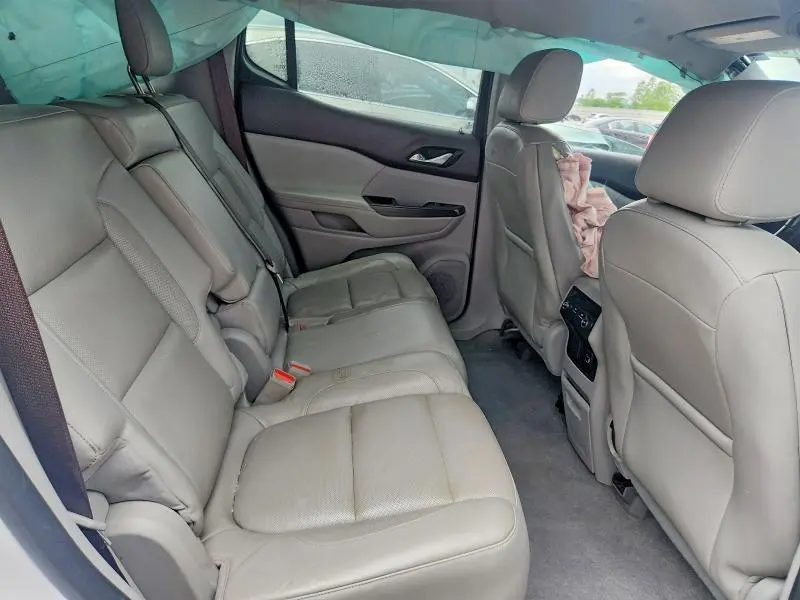 2017 GMC ACADIA SLT-1  