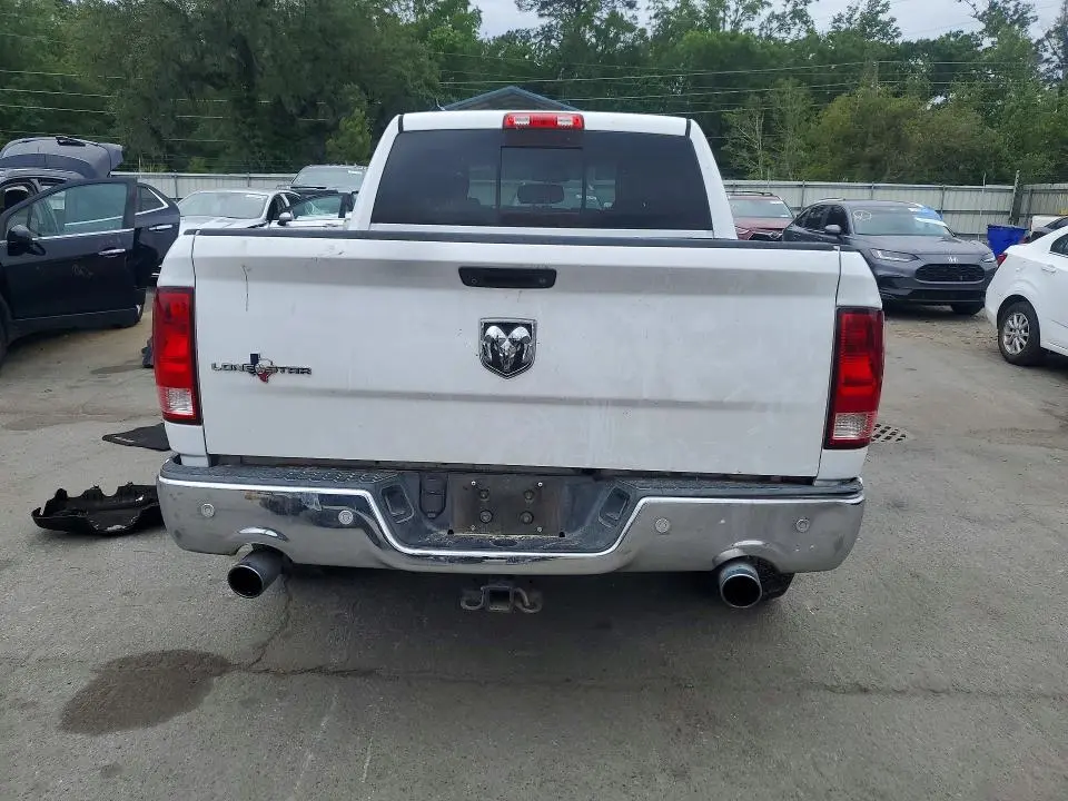 2015 RAM 1500 SLT  