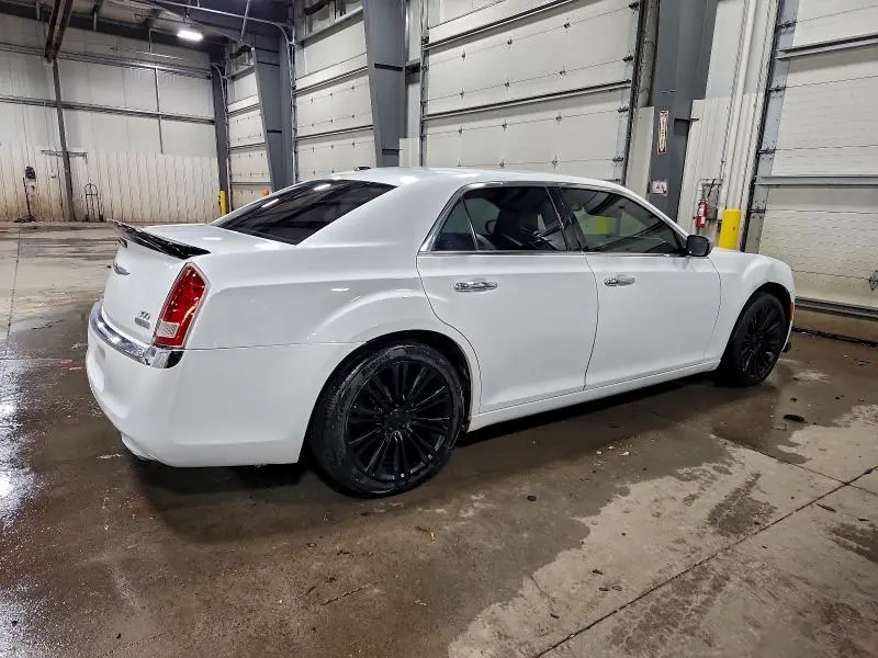 2011 CHRYSLER 300 LIMITED  