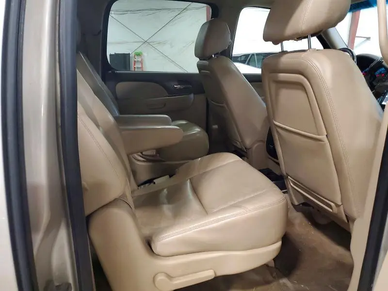 2013 CHEVROLET SUBURBAN K1500 LTZ  