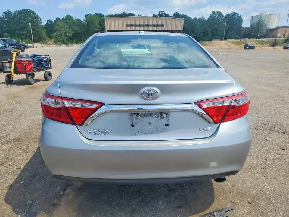 2017 TOYOTA CAMRY XLE  