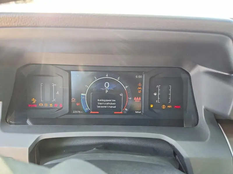 2024 TOYOTA TACOMA SR5  